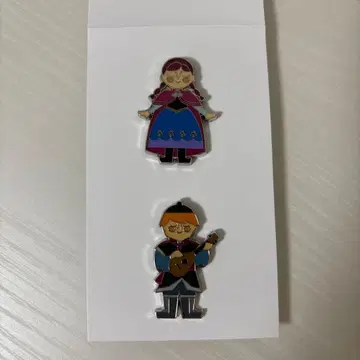 안나와 눈의 여왕 핀 배지