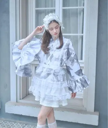 lovilyn 덕질 튤 에이프런 원피스 화이트 라비린 미개봉 새상품