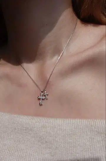 크로스 목걸이 / 컨디션 최상