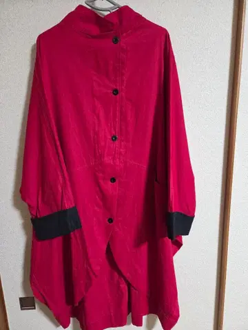 빨간색 x 블랙 변형 코트 (모몽가?) 미사용품