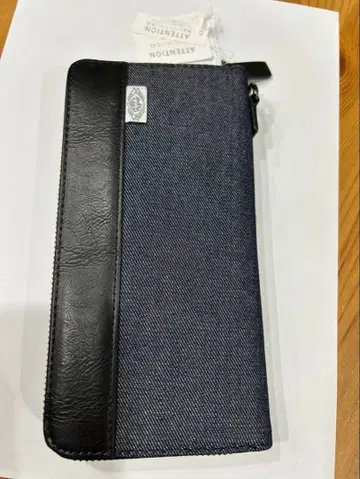 [ 새상품 미사용 ] THE SHOP TK 장지갑 박스 포함