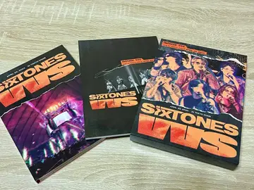 SixTONES VVS Blu-ray 2매 세트 [초회 생산 한정판]