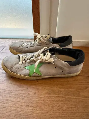 골든구스 그레이/그린 스니커즈