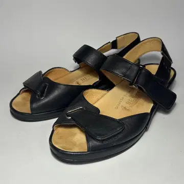 BENESU 베네슈 블랙 샌들 23.0cm