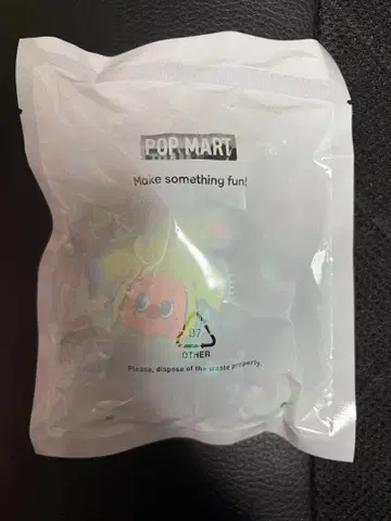 POPMART WHY SO SERIOUS 펜던트 체인 시크릿