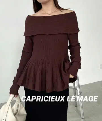 [택 포함 새상품] 카프리슈 레마쥬 플레어 보트넥 니트