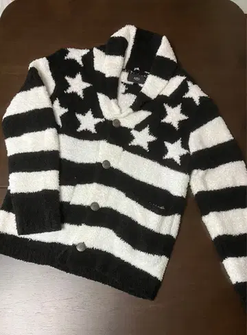 AZUL 별 패턴 가디건 M 사이즈