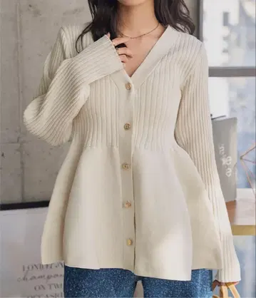 [ 미사용 새상품 ] 택 포함 페플럼 니트 고베 레터스