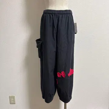 자우 센소유니코 정가 42,000엔 일본제 블랙 와이드 팬츠 40 사이즈