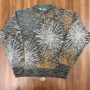 CAMBIO 니트 패턴 멋스러운 구제 의류 크롭 기장