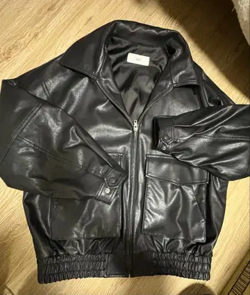 SLY 블랙 가죽 자켓