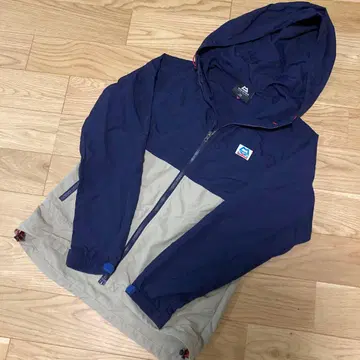 MOUNTAIN EQUIPMENT 윈드브레이커 XS 네이비/베이지