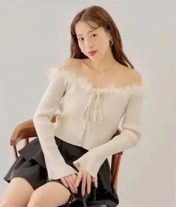 chico 퍼 오프숄더 디자인 니트