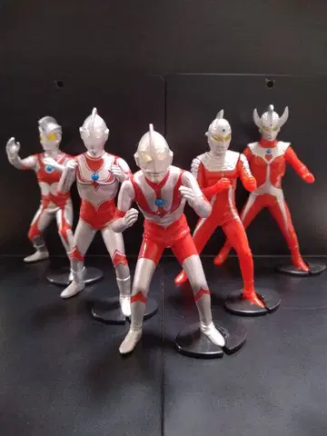 울트라맨 피규어 5체 세트