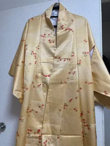 골드 컬러 꽃무늬 코몬 기모노 당일 발송 가능
