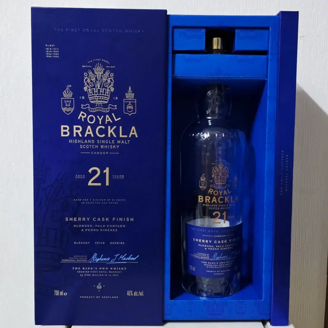 로얄 브라클라 21년 위스키 공병