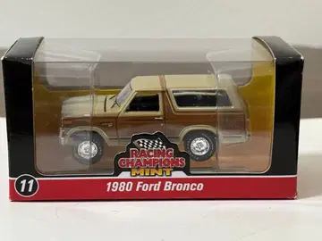 Racing Champions Mint 1980 Ford Bronco