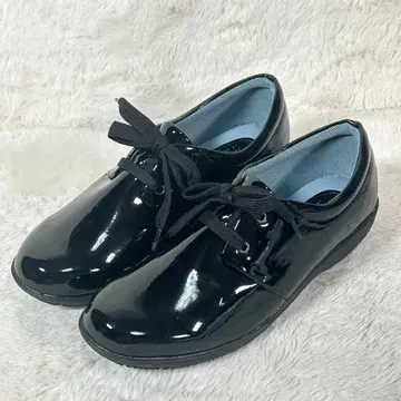 하자있는 미사용품 [ PANSY ] 팬지 블랙 에나멜 레인 슈즈