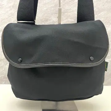 BRADY AVON 숄더백 브레디 에이본 미니 블랙