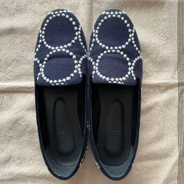 미나 페르호넨 탬버린 슬립온 로퍼 네이비 새상품급 39