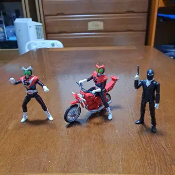 SHODO 가면라이더 스트롱거 & 타이탄 세트