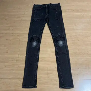 mnml 데미지 가공 블랙 스키니 데님