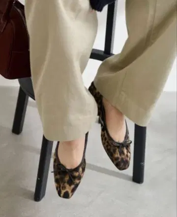 미사용 스퀘어 발레 슈즈 24cm