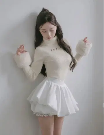 다리치 볼륨 벌룬 미니스커트