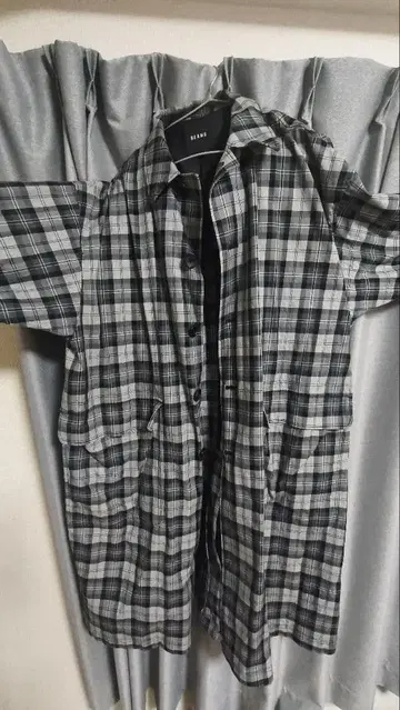 BEAMS 체크 롱 코트