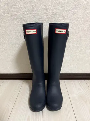 HUNTER 네이비 장화 버클 포함