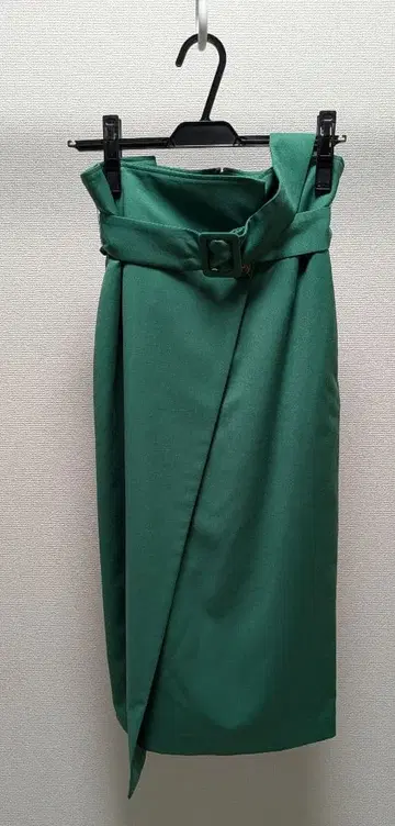 야마다야 계열 브랜드 FENNEL 그린 타이트 스커트