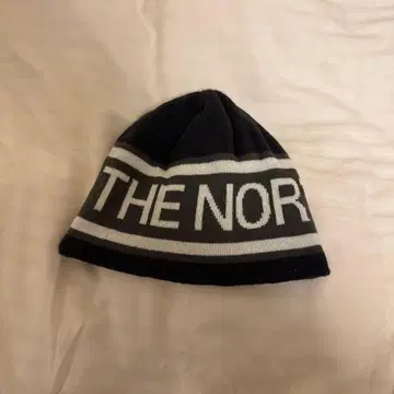 THE NORTH FACE 니트 모자 블랙/화이트