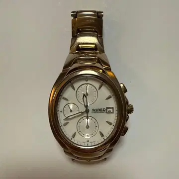 WIRED 크로노그래프 손목시계 (배터리 교환 필요)