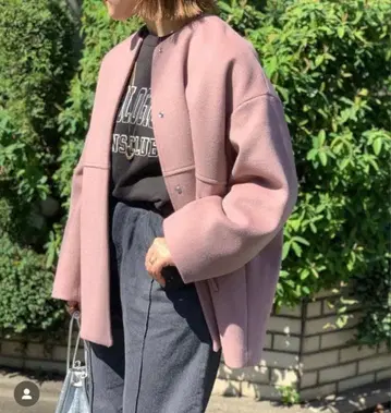 저널 스탠다드 슈퍼 140 비버 노카라 숏코트 핑크