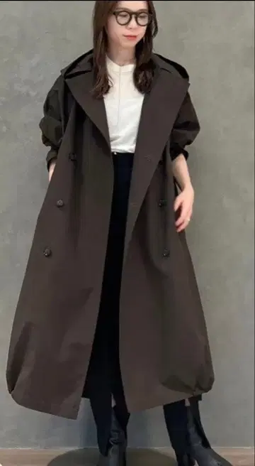 VACHEMENT x Chaos 트렌치코트