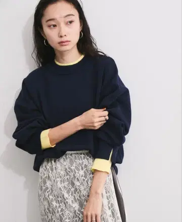 LE CERCLE par rope 레이어드 스타일 맨투맨 라이크 니트