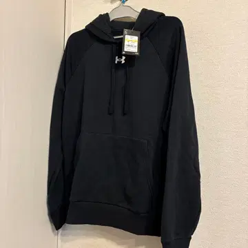 새상품 정가 6600엔 언더아머 블랙 후드티 M
