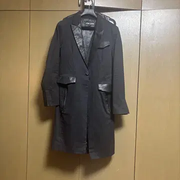 블랙 트렌치코트 싱글 브레스