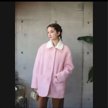 메이크아이 모헤어 코트 핑크