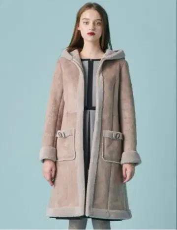 TOCCA 무스탕 코트 베이지