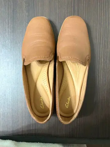Clarks 24.5cm 가죽 로퍼 펌프스