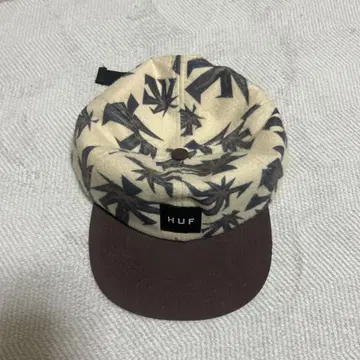 HUF 잎 패턴 캡 O/S 베이지/브라운