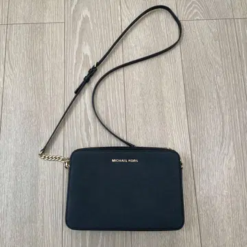 마이클코어스 숄더백