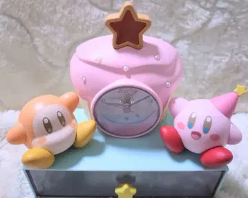 커비 케이크형 시계와 캐릭터 세트