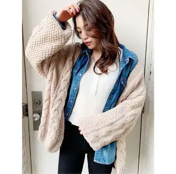 [ GYDA ] 볼륨 슬리브 니트 가디건