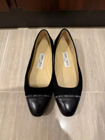 지미추 jimmy choo 플랫슈즈 블랙 사이즈 36.5
