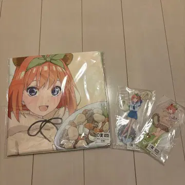 미개봉 5등분의 신부 네잎 멀티 크로스 & 아크릴 스탠드 세트