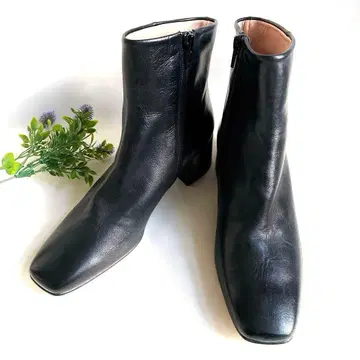 [ 미사용품 ] 파코포베다 가죽 숏부츠 사이드 지퍼 스퀘어토 38