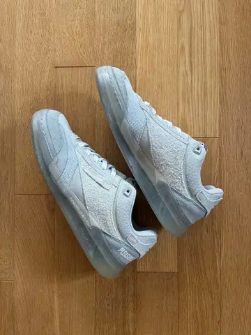 Reebok CLUB C LEGACY Pleasures