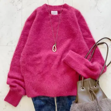 컨디션 최상 헤어리 소데 볼륨 풀오버 니트 핑크